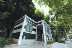 福州市新建了一批新環保公廁，配空調，設有求...